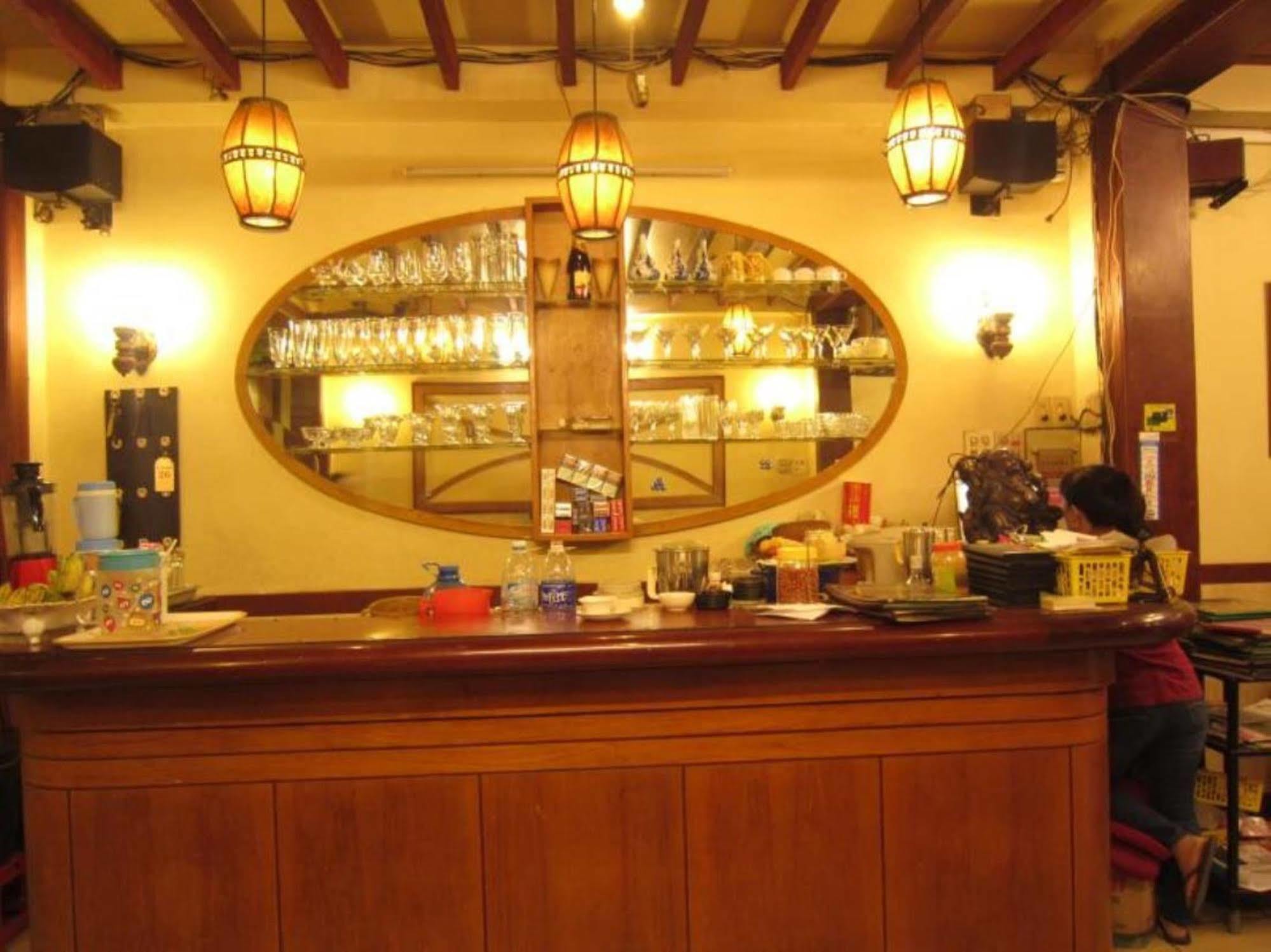 西贡蜜蜂酒店 胡志明市 外观 照片